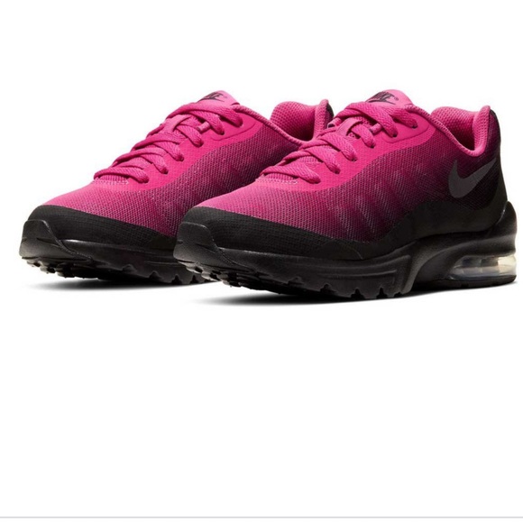 nike air max invigor pink and black